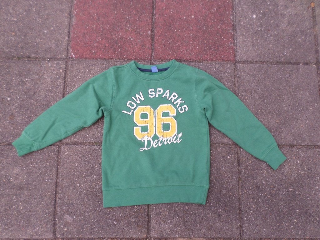 groene trui / sweatshirt met opschrift maat 122, Kinderen en Baby's, Trui of Vest, Ophalen of Verzenden, Zo goed als nieuw, Dopodopo
