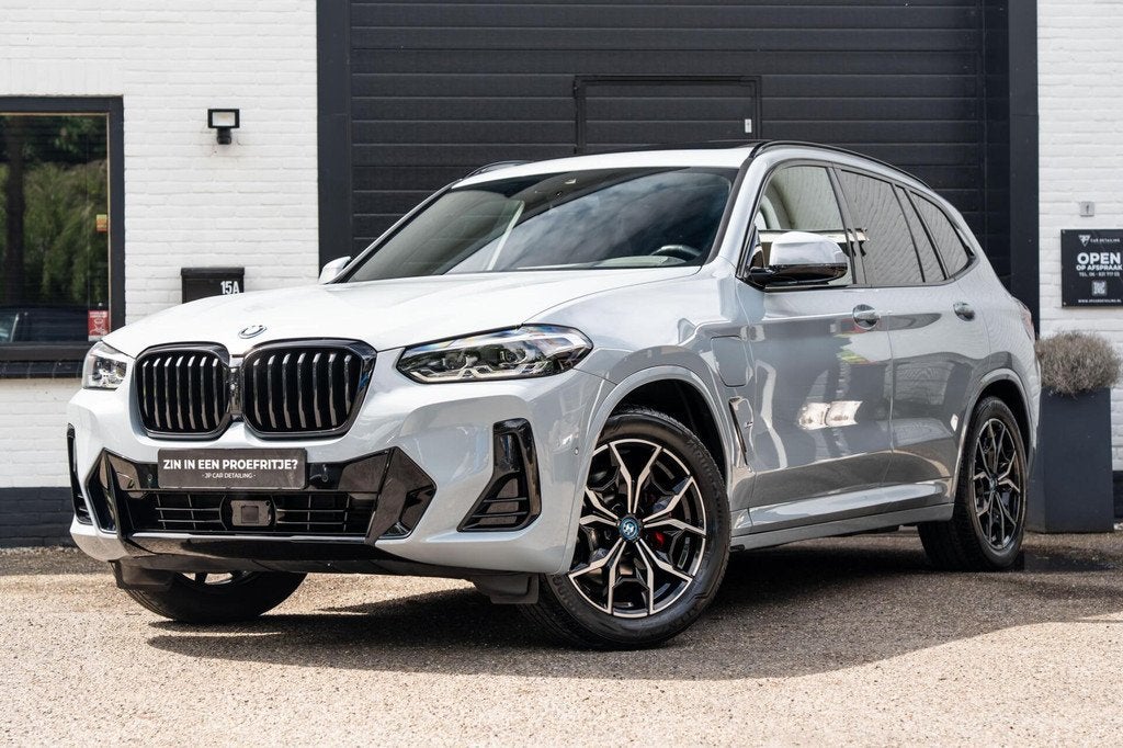 BMW X3 XDrive30e M-sport Brooklyn Grau 360 Pano HUD Trekhaak, Automaat, 1998 cc, Gebruikt, Zwart