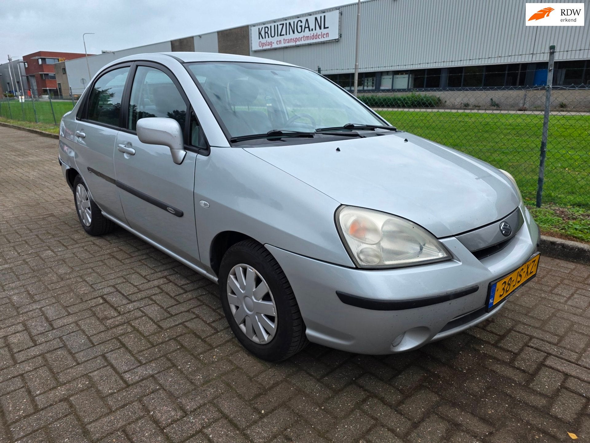 Suzuki Liana 1.6 GLX AIRCO, Auto's, Voorwielaandrijving, Stof, Gebruikt, 4 cilinders