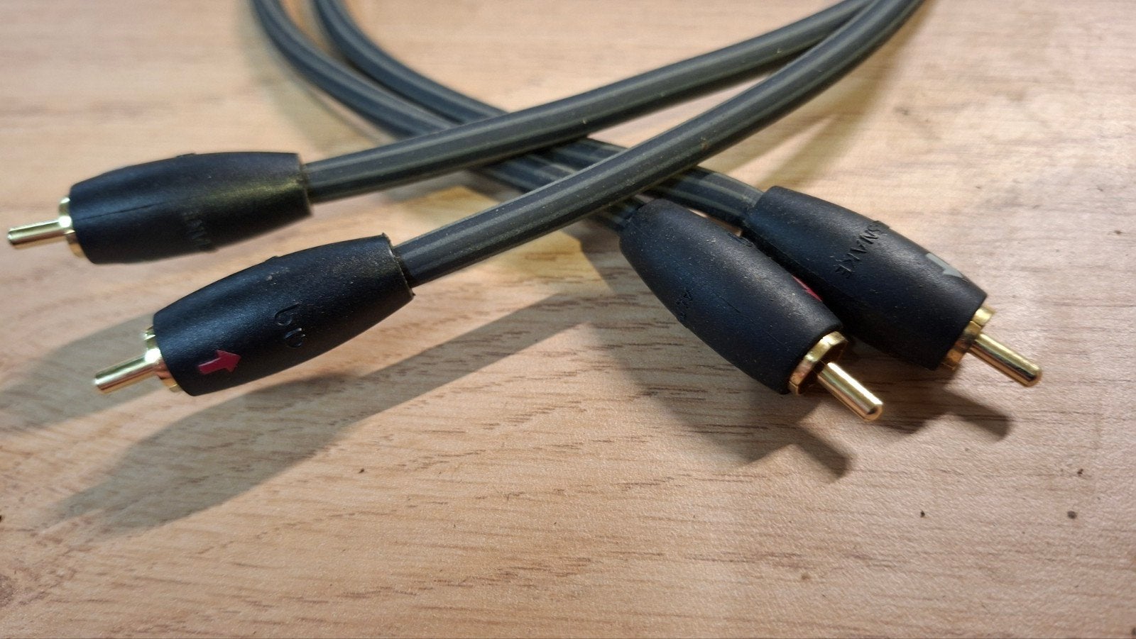 Audio Quest RCA interlink 50cm audiokabel verguld high end, Ophalen of Verzenden, Gebruikt, Minder dan 2 meter, Interlink-kabel
