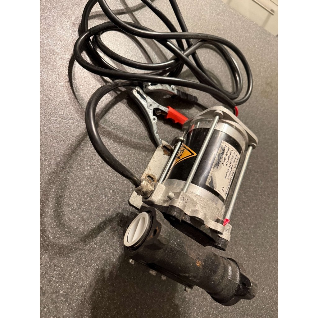 Portable Brandstofpomp 12 Volt 57l/m  kabelklemmen nieuw., Gebruikt, Ophalen of Verzenden, Guaestus Trading, Sales@guaestus.com