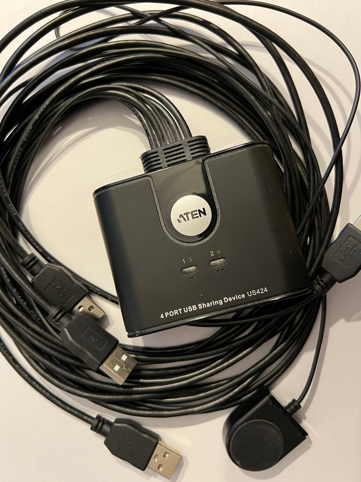 ATEN US424 KVM Switch 4-Poorts USB 2. (Nieuw)., Ophalen of Verzenden, Nieuw