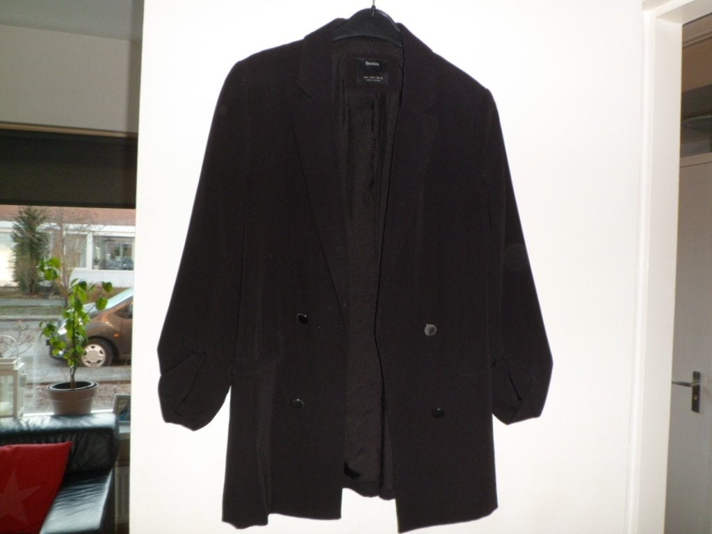 Zwarte blazer, maat S, merk Bershka, Kleding | Dames, Zwart, Zo goed als nieuw, Jasje, Maat 36 (S)