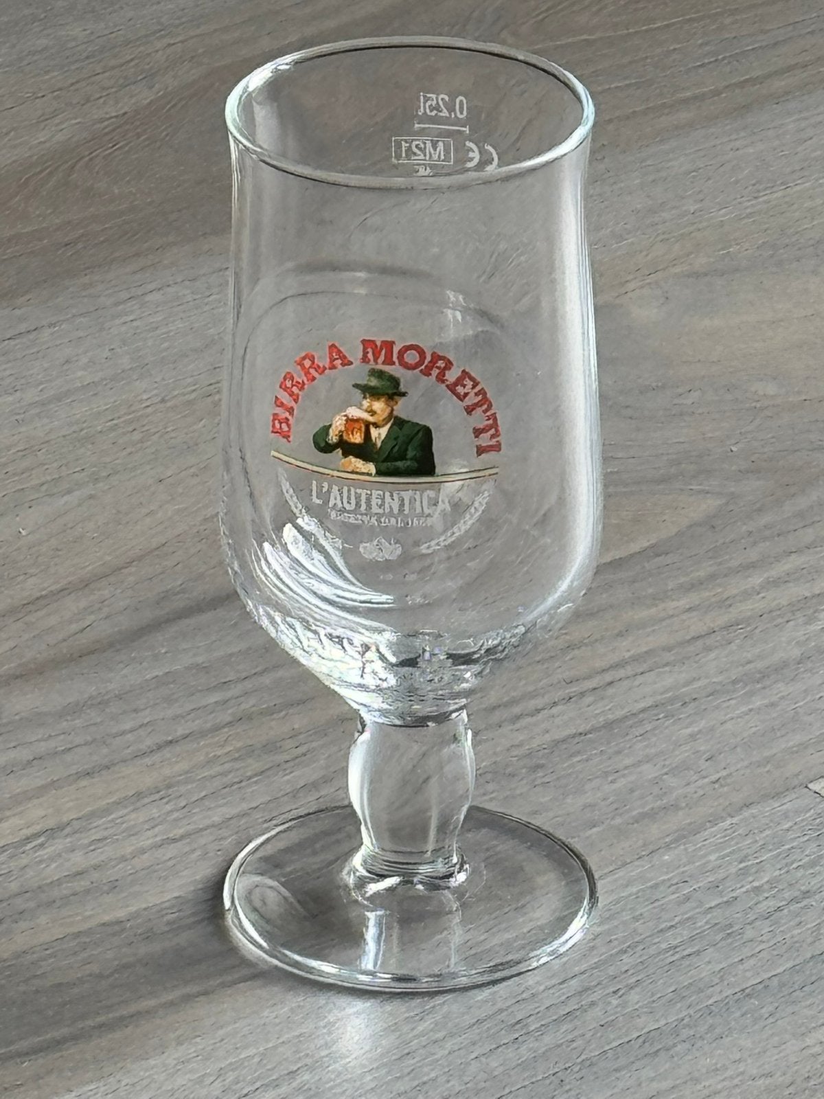 4 Birra Moretti bierglazen 0,25L, Ophalen of Verzenden, Zo goed als nieuw, Bierglas