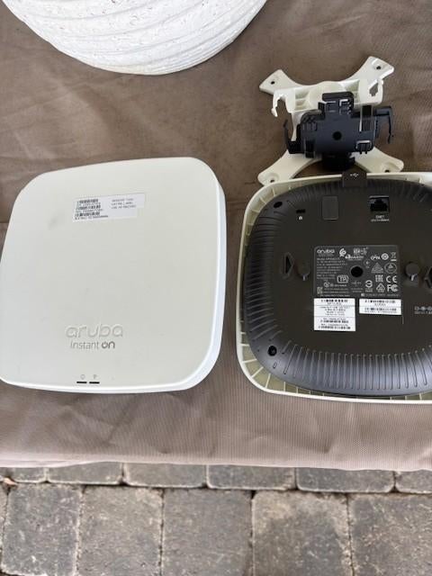 Aruba Instant Model Alpino 315, Computers en Software, Accesspoints, Ophalen of Verzenden, Zo goed als nieuw