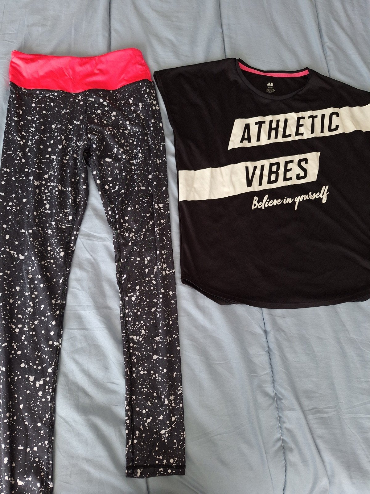 H&M sport setje mt 170, Kinderen en Baby's, Kinderkleding | Maat 170, Ophalen, Zo goed als nieuw, Meisje, Sport- of Zwemkleding