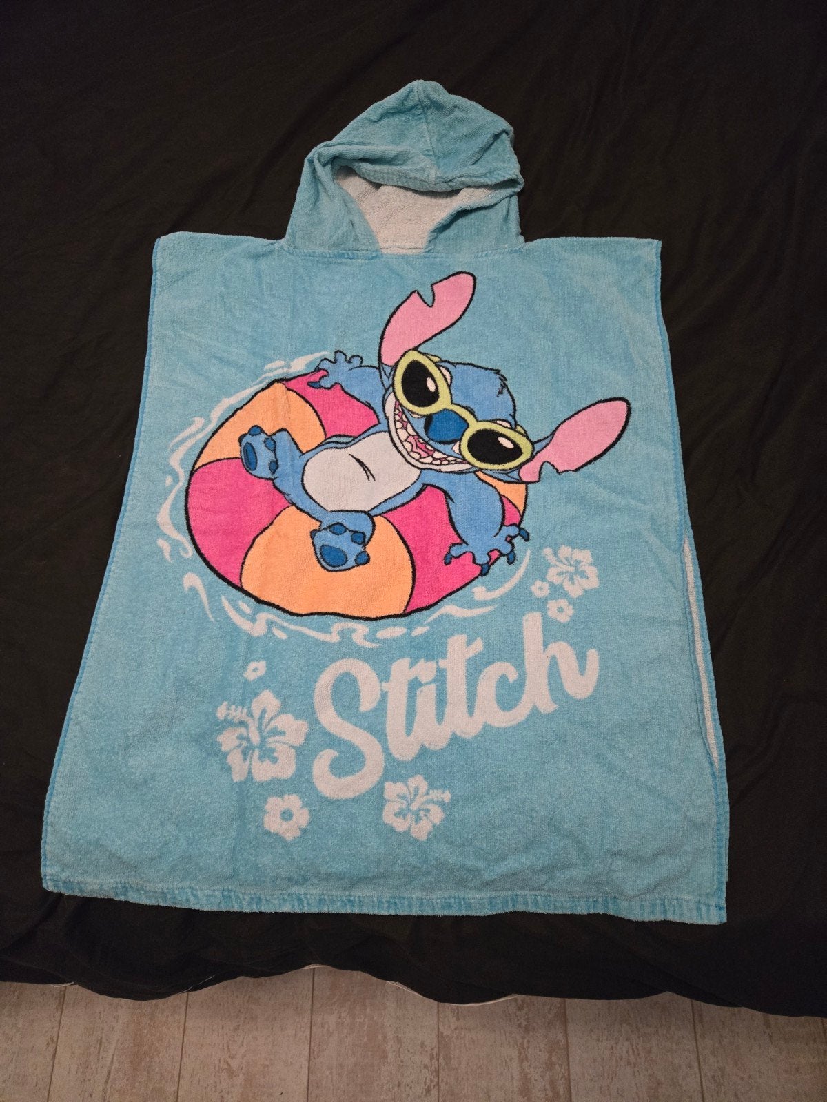 Stitch Poncho Handdoek - Ideaal voor Zwemmen & Strand, Ophalen of Verzenden, Gebruikt, Disney, Jongetje of Meisje