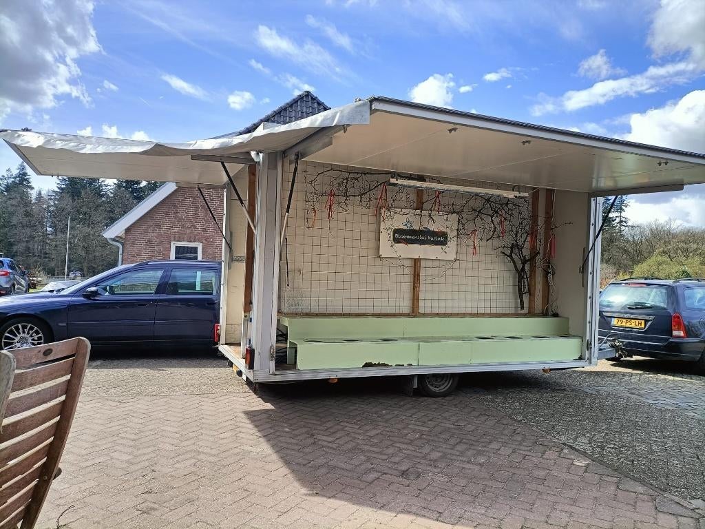 Bloemen/markt verkoopwagen inclusief koeling, Zakelijke goederen, Ophalen