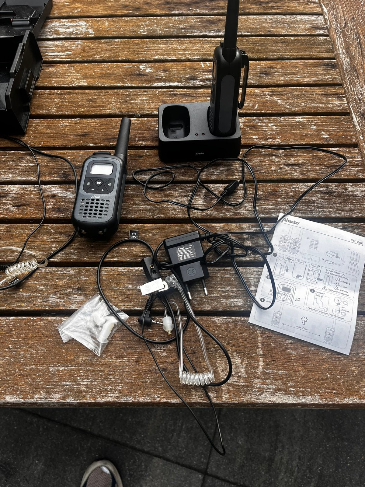 Alecto walkie talkies FR200, Ophalen, Gebruikt, 2 to 5 km, Handsfree-functie