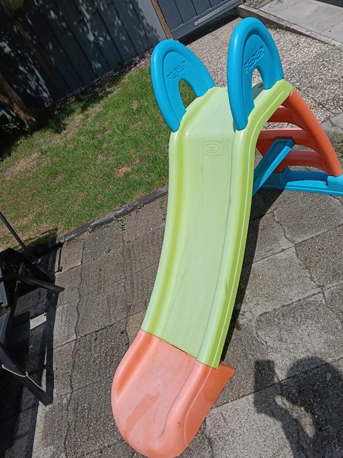 Feber Glijbaan - Kleurrijk Speelplezier voor Kinderen, Ophalen, Zo goed als nieuw, Glijbaan