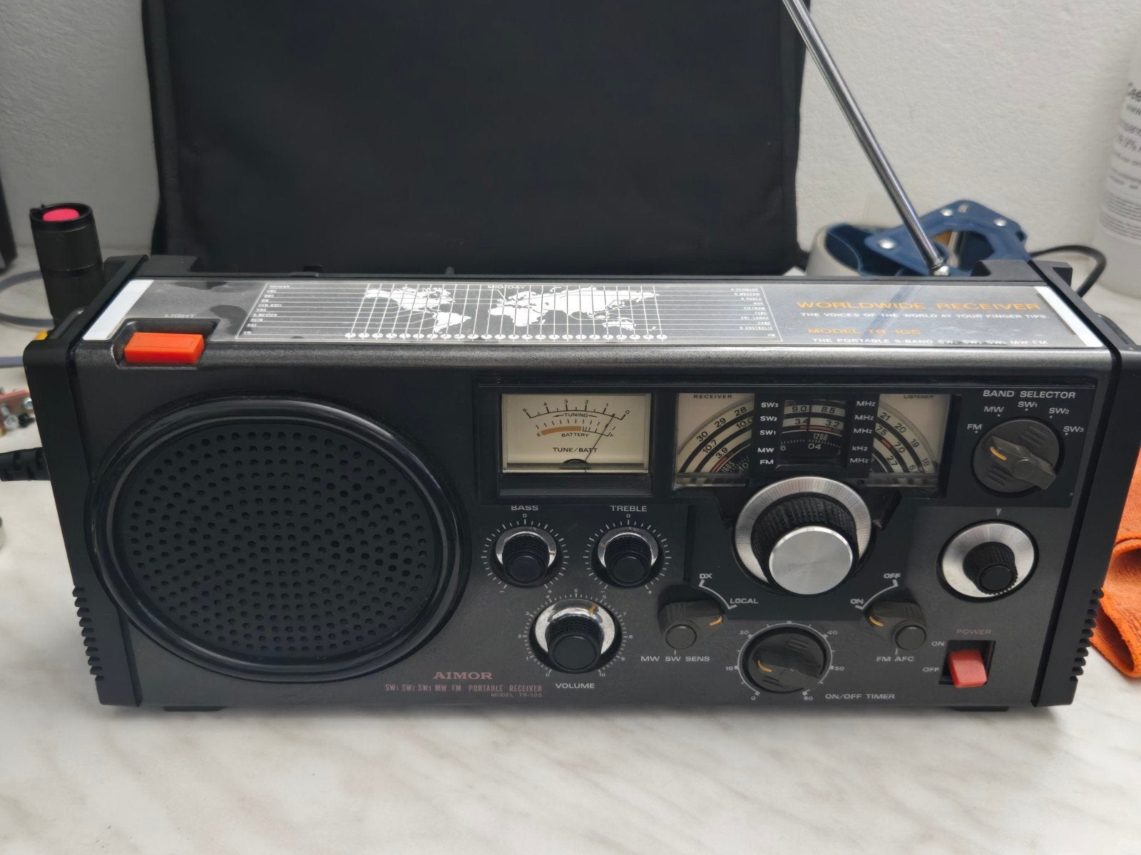 AIMOR TR-105 Draagbare Wereldontvanger Radio, Audio, Tv en Foto, Ophalen of Verzenden, Gebruikt, Wereldontvanger