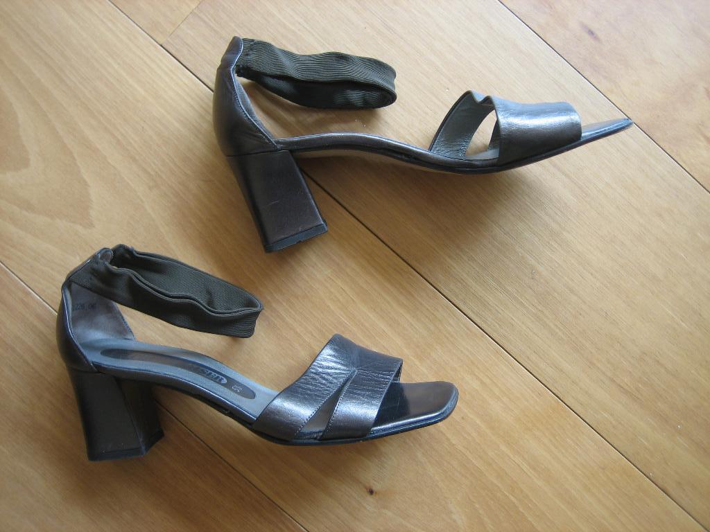 Mooie bronskleurige sandaaltjes PETER KAISER 38-39 Snazzeys, Peter Kaiser, Bruin, Verzenden, Sandalen of Muiltjes