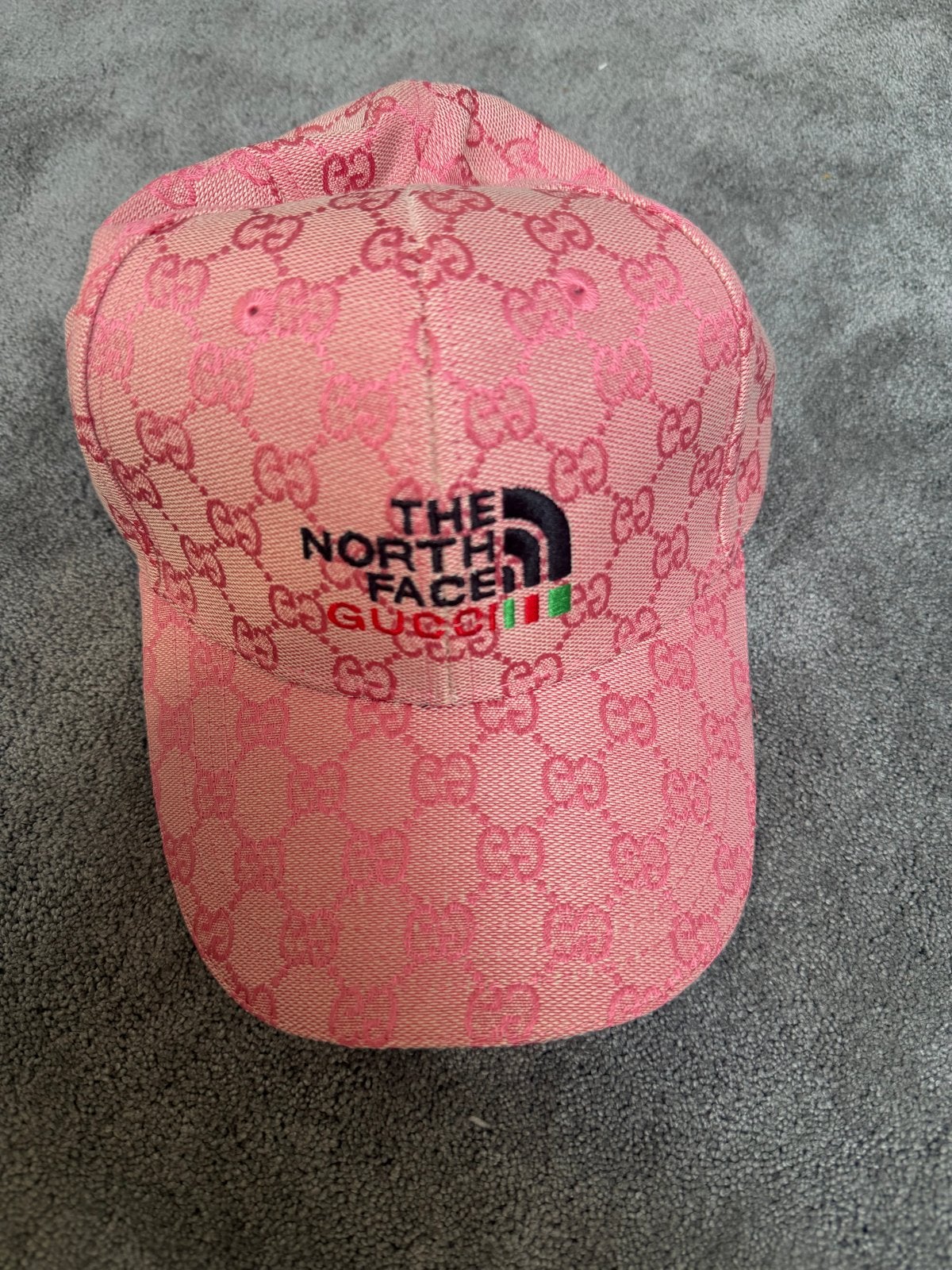Roze G x The North Face Pet, Verzenden, Zo goed als nieuw, One size fits all, Pet