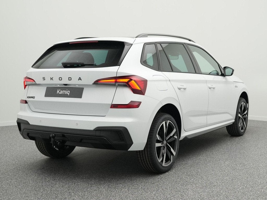 Skoda Kamiq 1.0 TSI Monte Carlo | Trekhaak | Navigatie | Sto, Auto's, Skoda, Voorwielaandrijving, Euro 6, Wit, Handgeschakeld