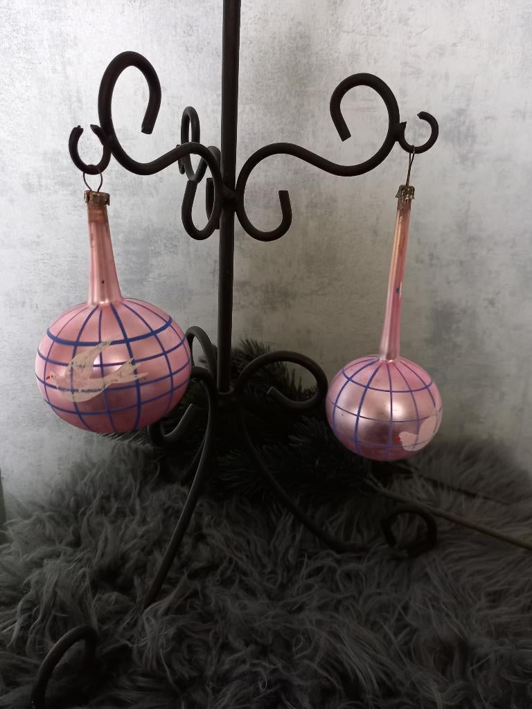 2 Oude Rose Kerstballen met Duif, Diversen, Kerst, Ophalen