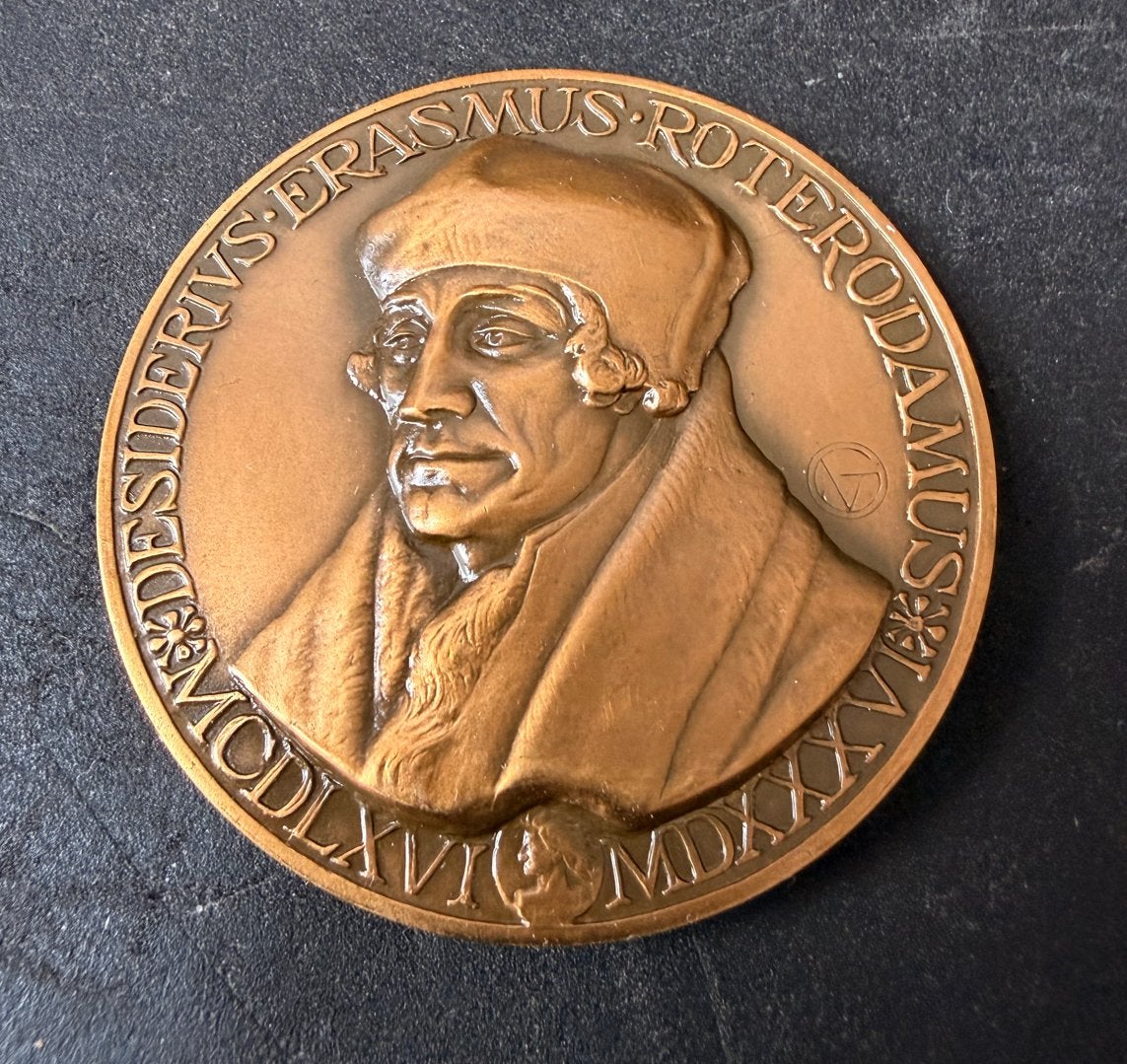 Herdenkingspenning Erasmus Huis Jakarta 1970, Ophalen of Verzenden, Brons, Buitenland