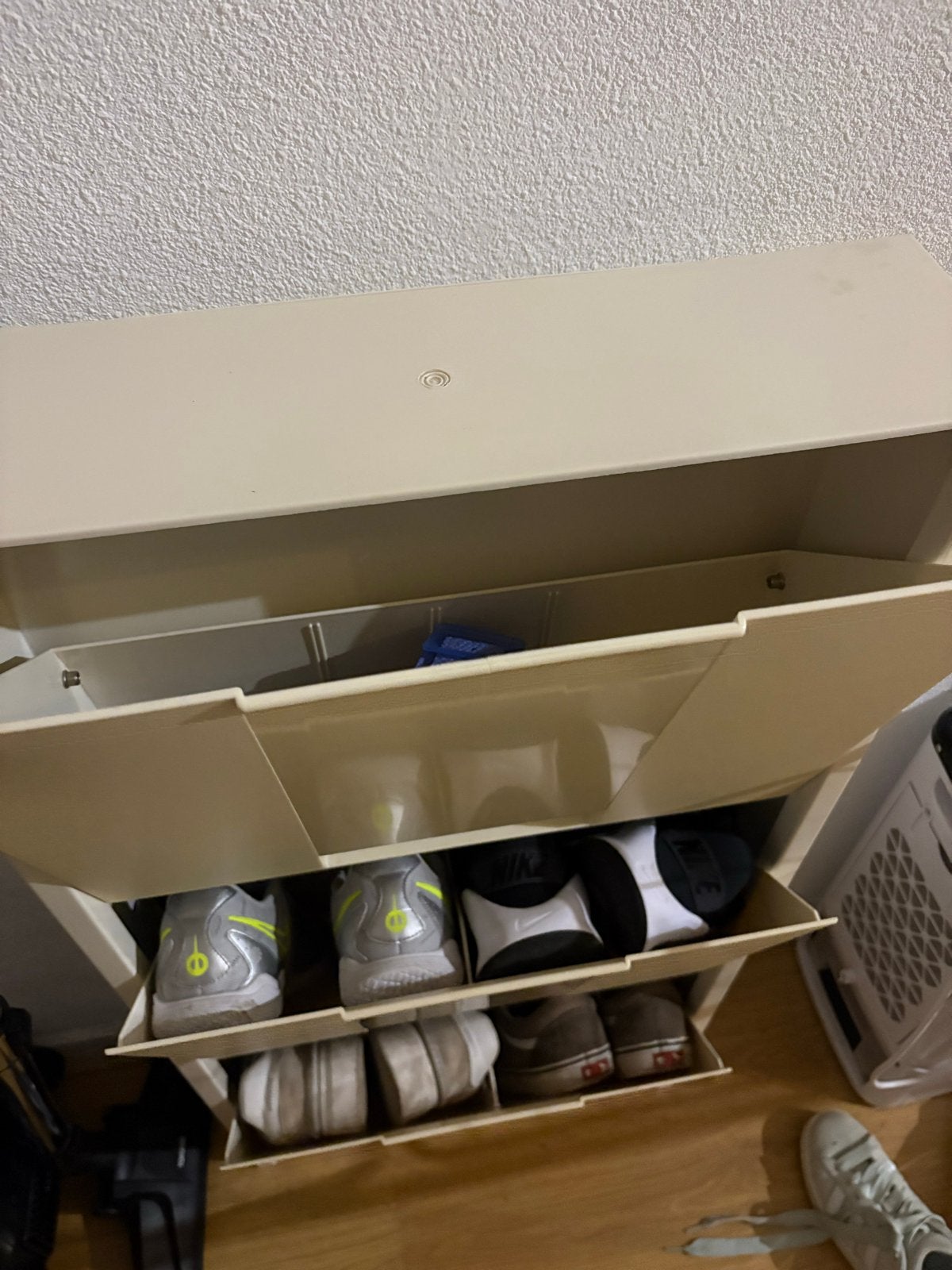 Leuk schoenenkastje met 3 vakken, Ophalen, Gebruikt