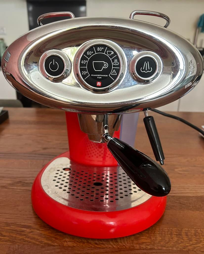Rode Illy koffiemachine | X7 IPERESPRESSO | cups, Ophalen, Koffiepads en cups, Koffiemachine, Zo goed als nieuw