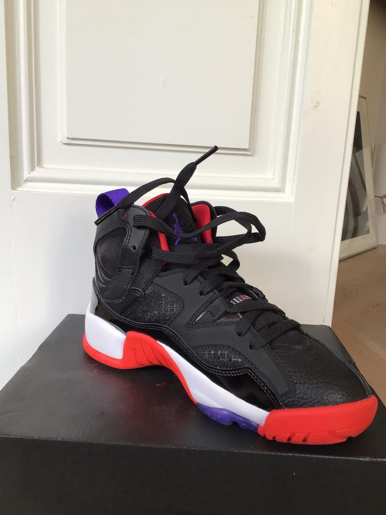 Jordan kind 35,5, Zwart, Nieuw, Ophalen of Verzenden, Sneakers of Gympen