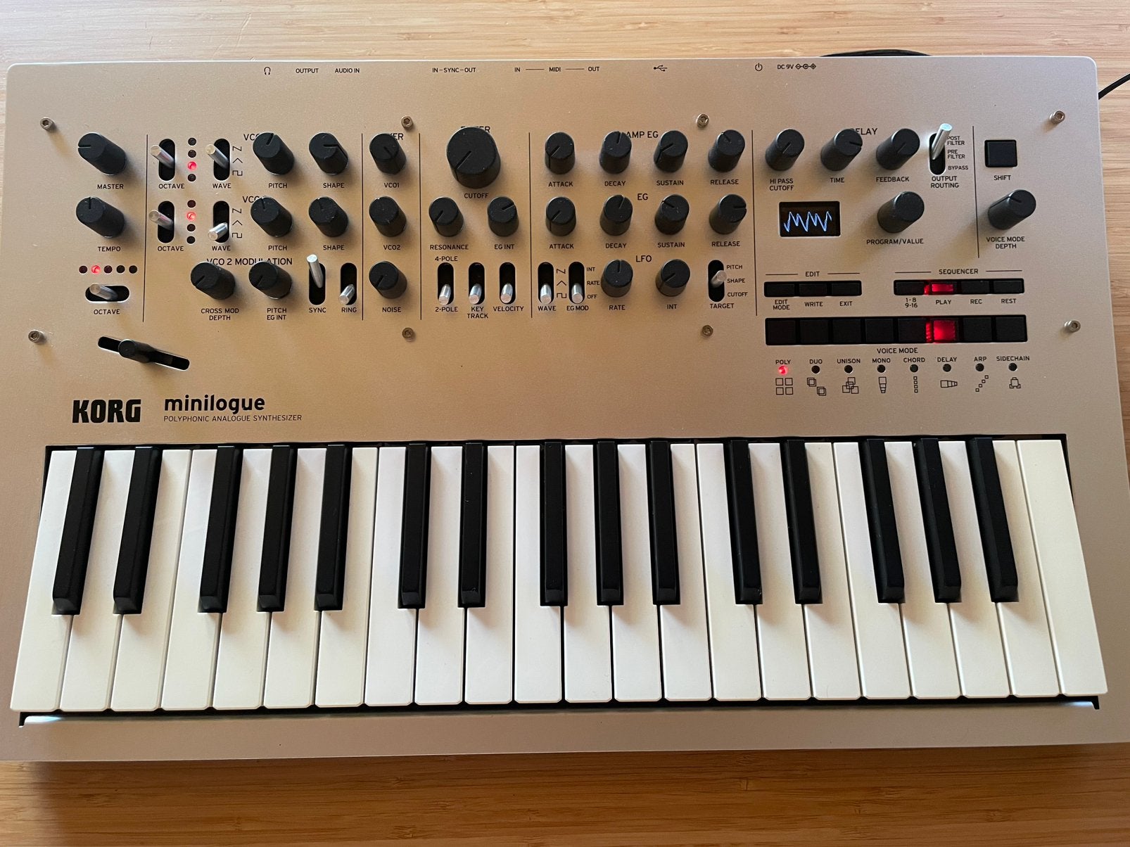 Korg minilogue synthesizer, Muziek en Instrumenten, Synthesizers, Ophalen of Verzenden, Zo goed als nieuw, Overige aantallen, Korg