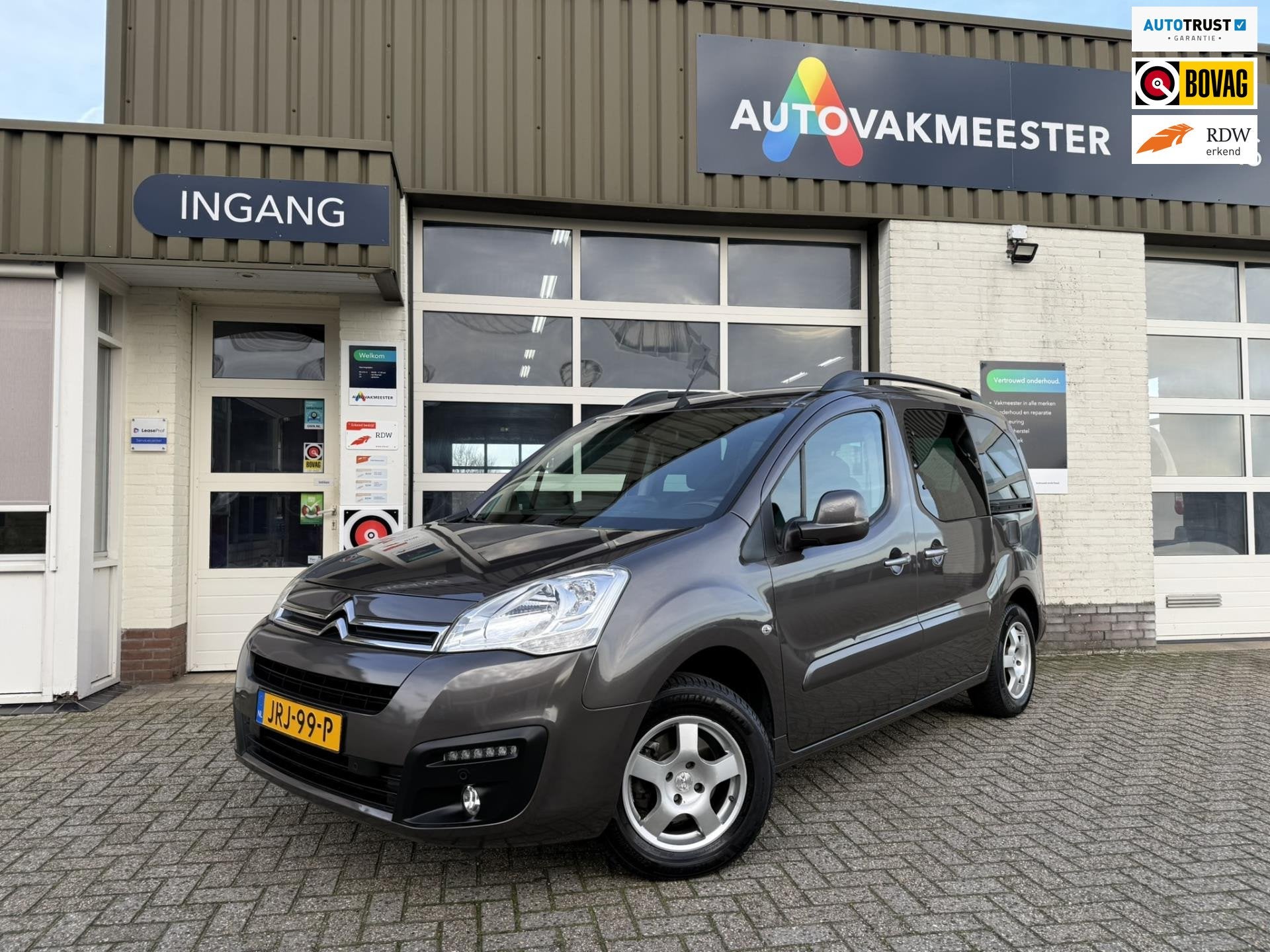 Citroen BERLINGO 1.2 PureTech XTR|Camera|Airco|Cruise contro, Voorwielaandrijving, Stof, Gebruikt, 1199 cc