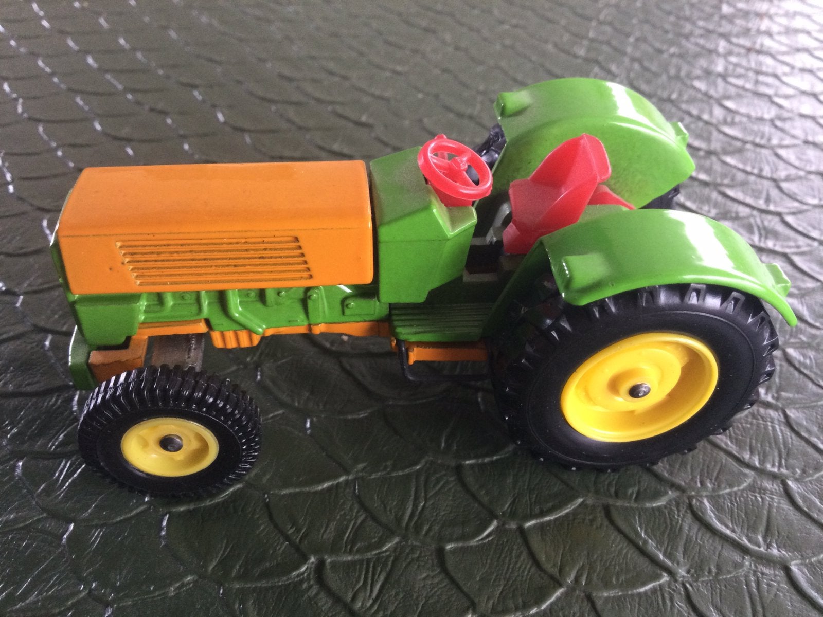 Siku hanomag robust 900 tractor model., Ophalen of Verzenden, Zo goed als nieuw, Tractor of Landbouw, SIKU