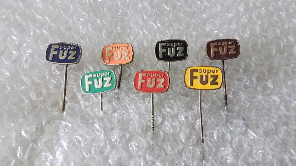 7 verschillende kleuren speldjes Fuz wasmiddelen, Ophalen of Verzenden, Zo goed als nieuw, Overige onderwerpen