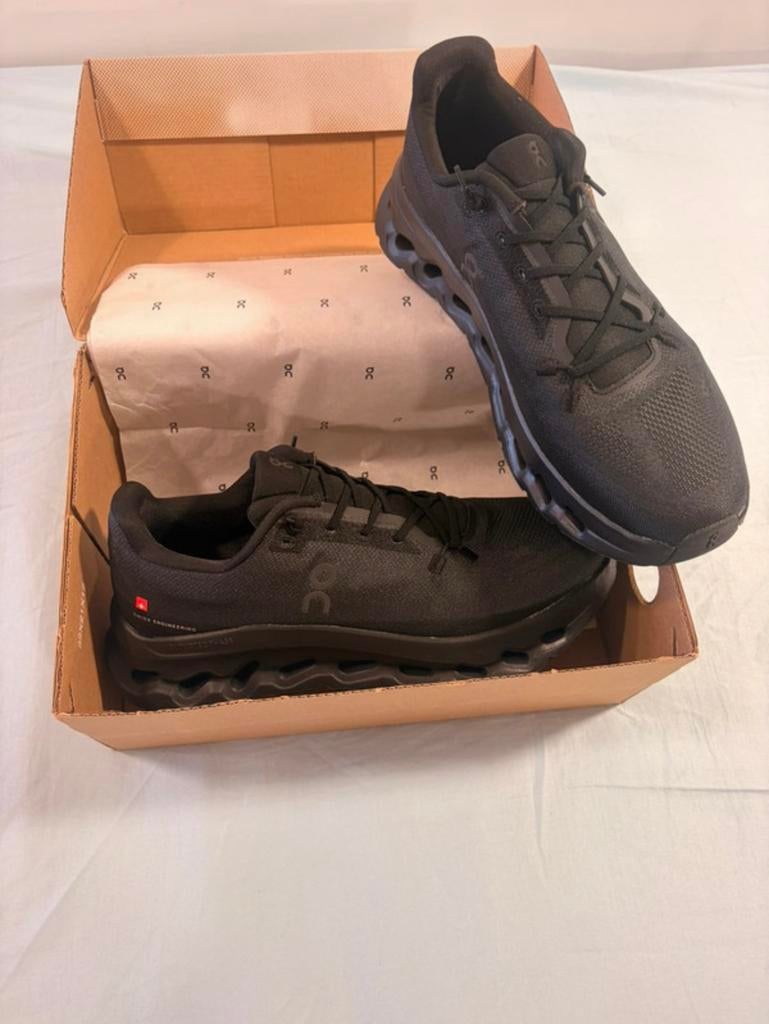 On Cloud sneakers maat 45, Verzenden, Zo goed als nieuw