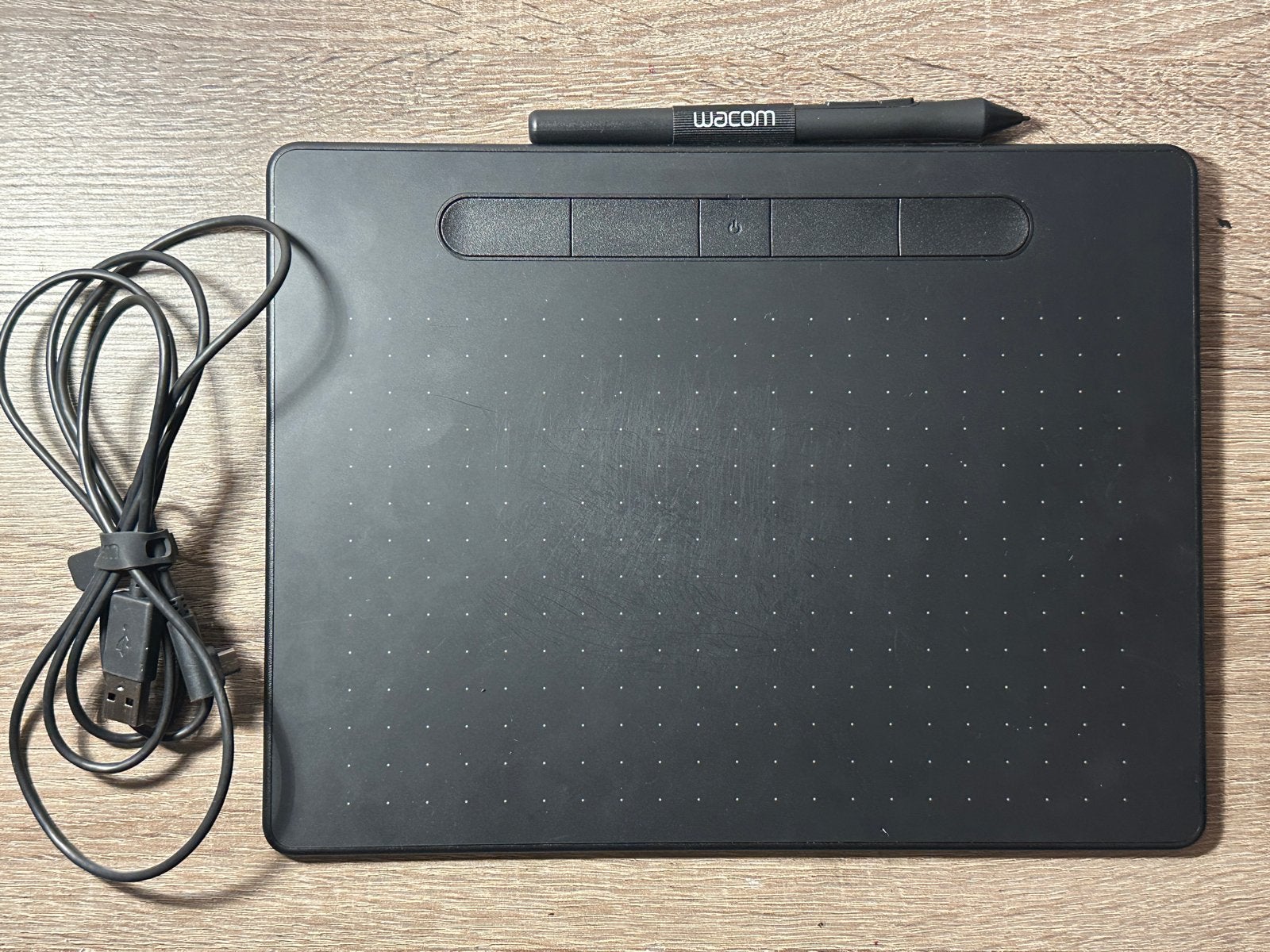 Wacom Intuos tekentablet (bluetooth) met pen en oplaad kabel, Computers en Software, Ophalen, Zo goed als nieuw, Draadloos