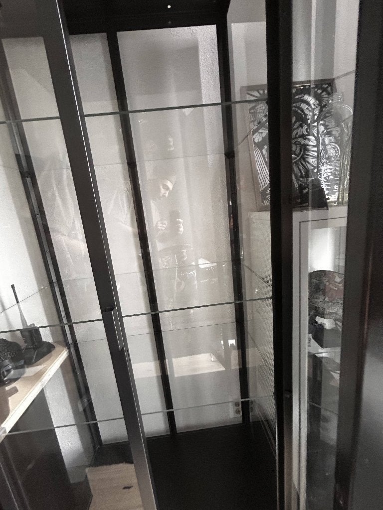Glass-door cabinet Ikea (2), Ophalen, 50 tot 100 cm, Zo goed als nieuw, Metaal