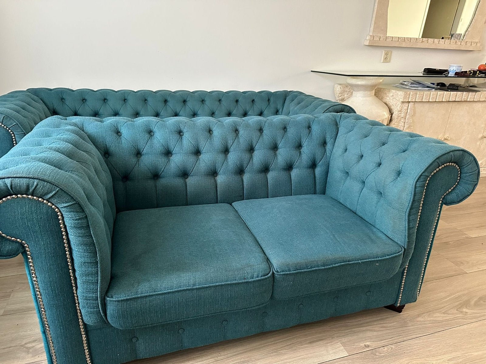 Stijlvolle bank in Chesterfield-stijl, Ophalen, Gebruikt, 150 tot 200 cm, Tweepersoons