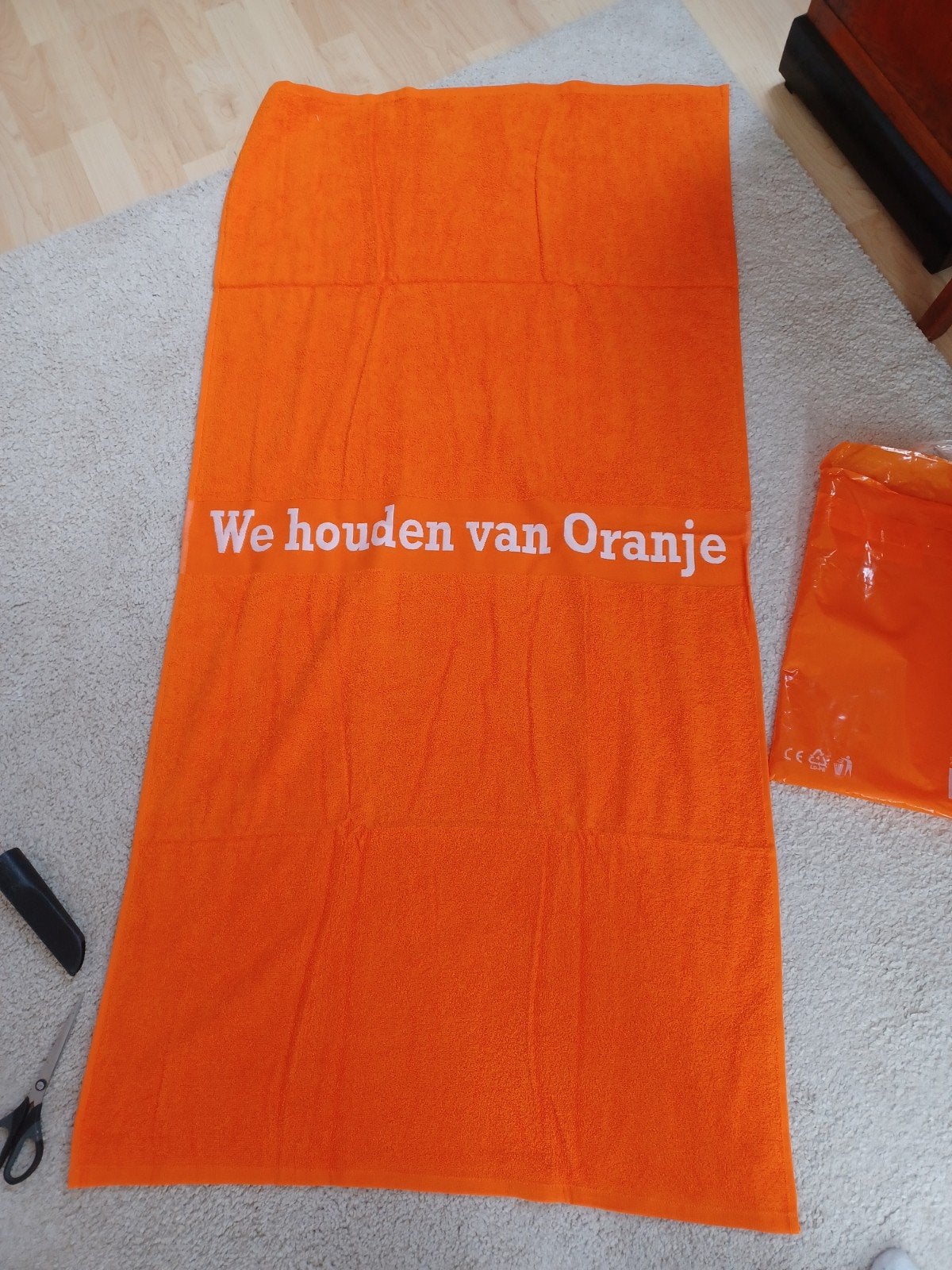 ING Oranje Handdoek "We houden van Oranje" Nieuw, Ophalen of Verzenden, Nieuw, Overige binnenlandse clubs