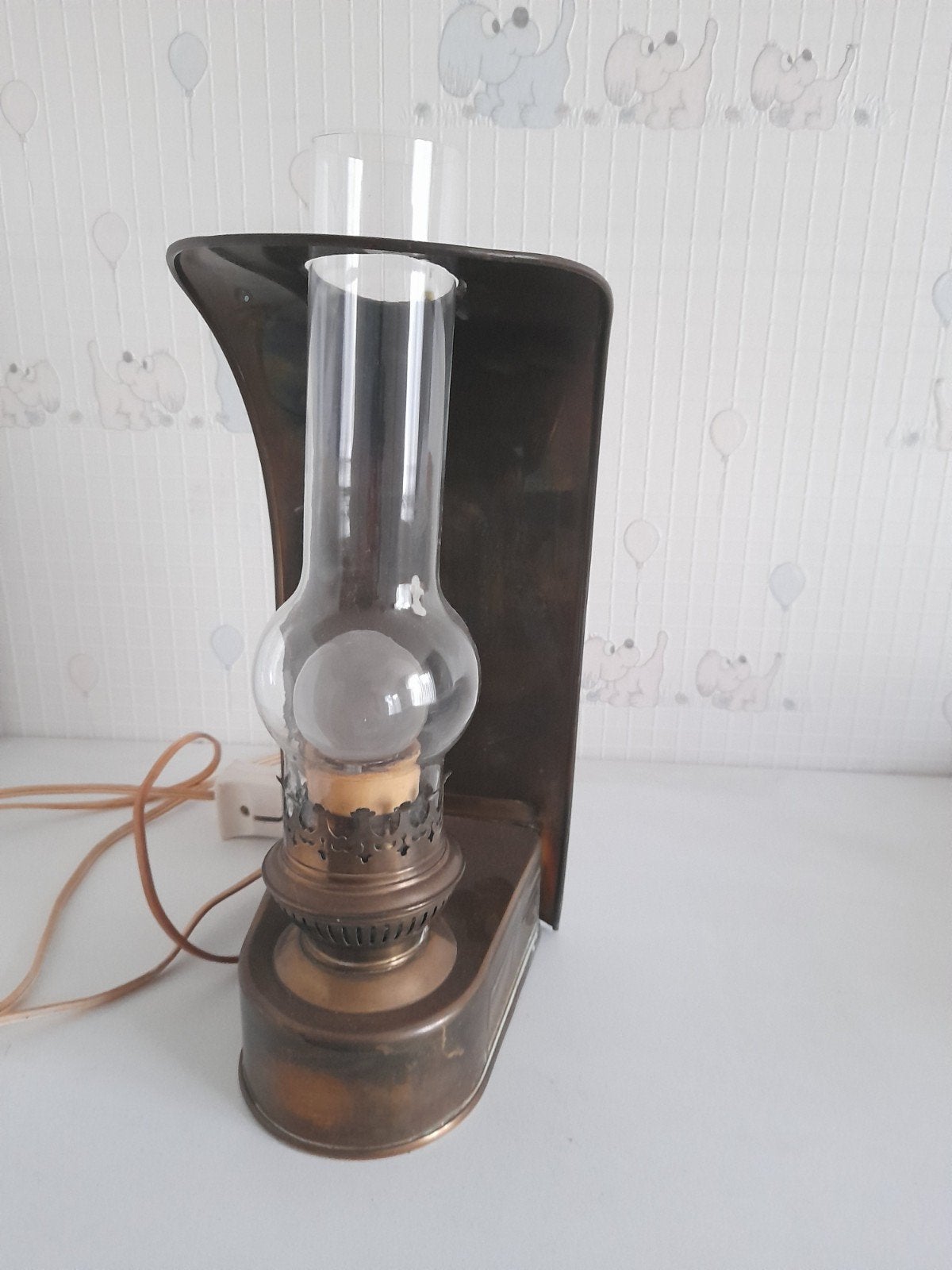 Antieke koperen olielamp met vuurtoren gravure, Ophalen