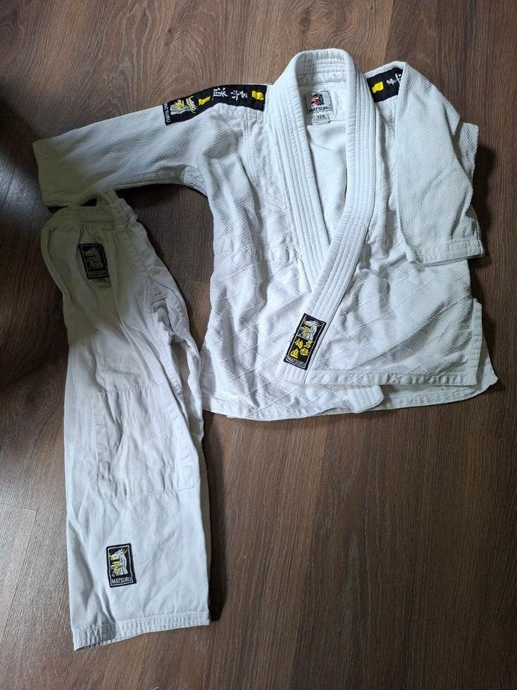 Stevig Matsuru Judopak - Maat 120, Sport en Fitness, Gebruikt, Maat XS of kleiner, Judo, Vechtsportpak