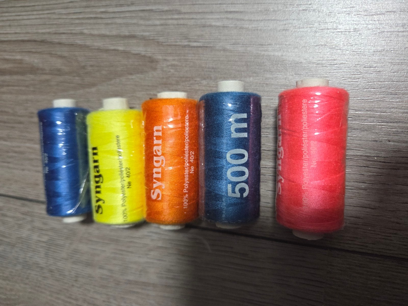 Diverse kleuren naaigaren - 500m per klos, Ophalen of Verzenden, Zo goed als nieuw, Garen of Naald(en)