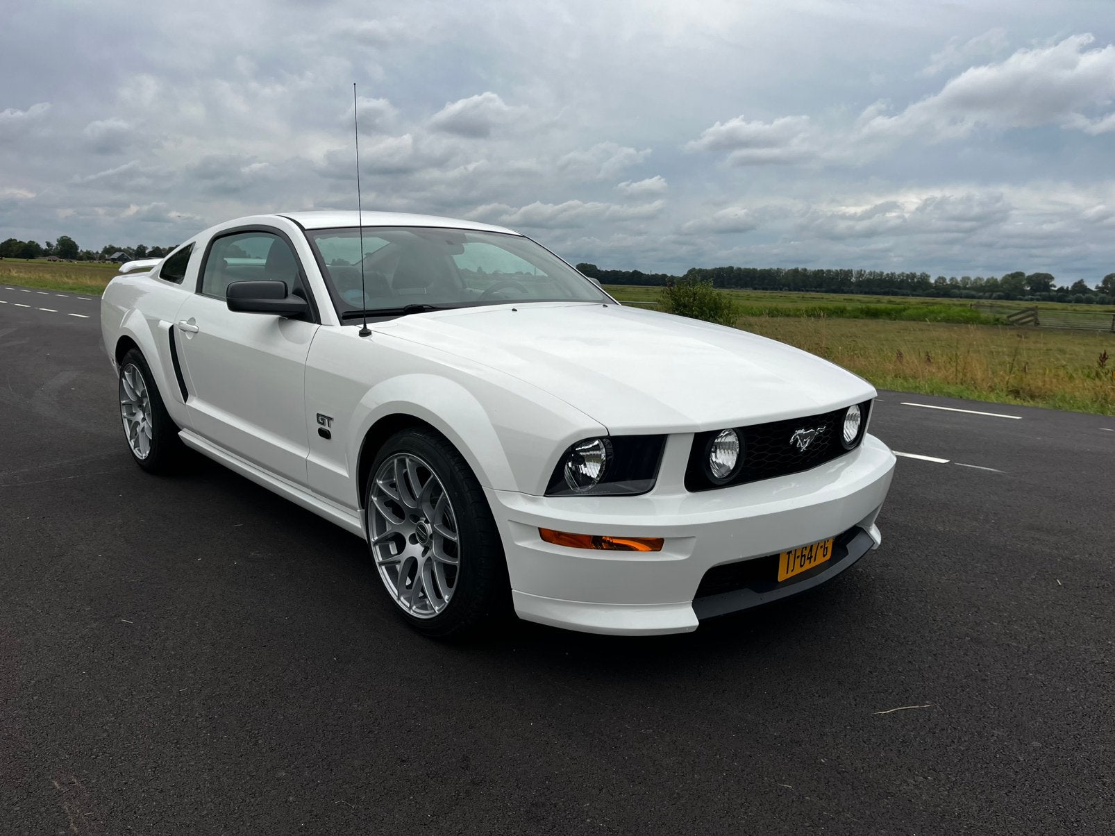 Ford Mustang GT V8 handbak 2007, Zeer nette staat!, 1556 kg, Achterwielaandrijving, Stoelverwarming, 4 stoelen