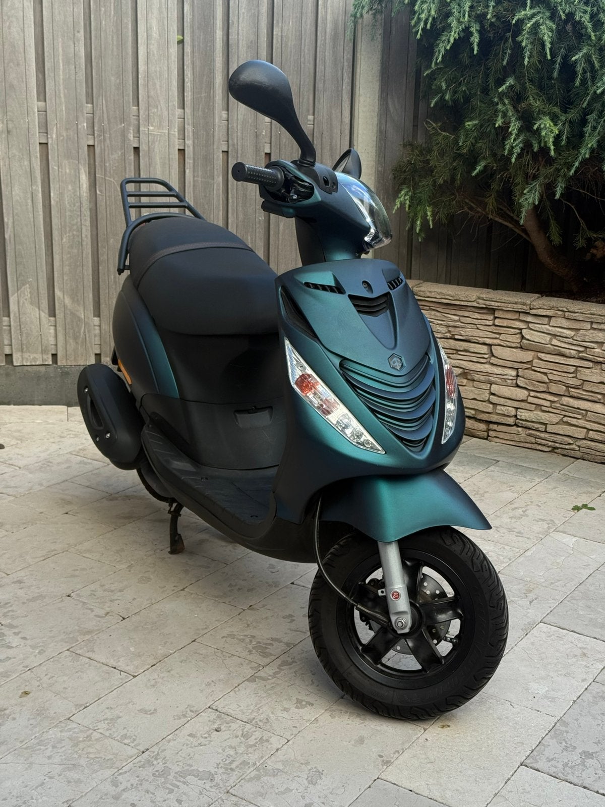 Piaggio zip 2024 80cc, Ophalen, Zo goed als nieuw, Benzine, Zip