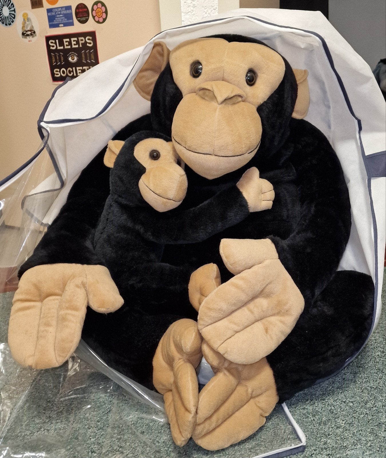 Grote knuffel zwarte aap met baby, Kinderen en Baby's, Speelgoed | Knuffels en Pluche, Ophalen, Overige typen