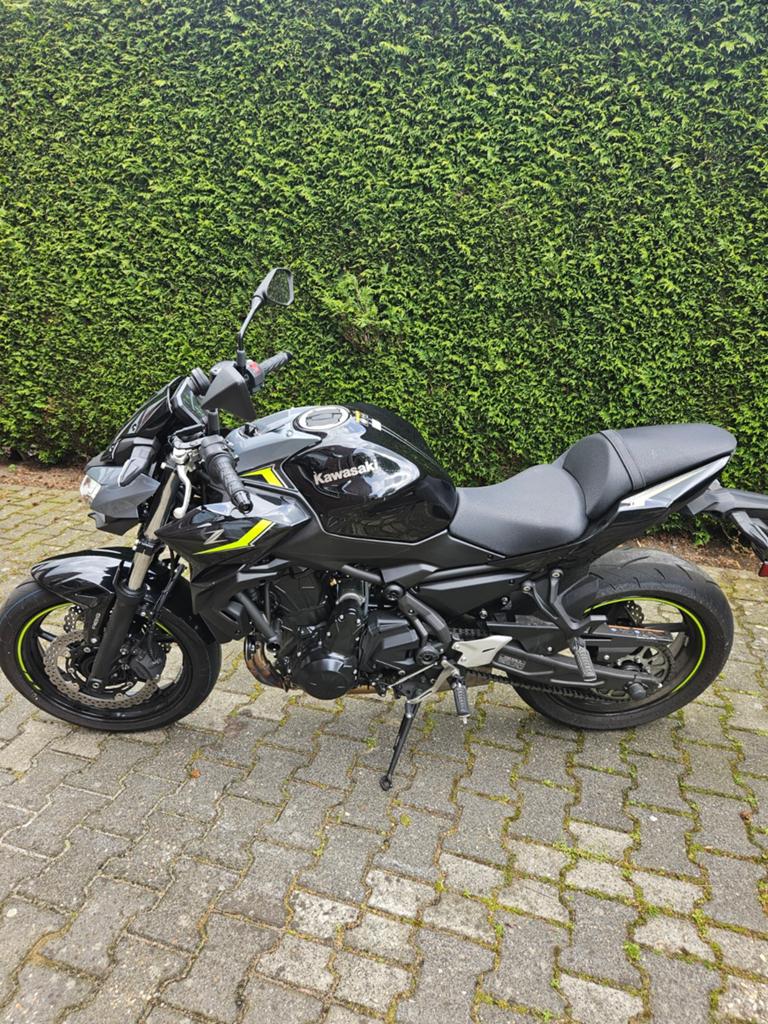 Kawasaki Z650 2024 (incl. Wielslot, sp connect, druppellader, Motoren, Motoren | Kawasaki, Particulier, Naked bike