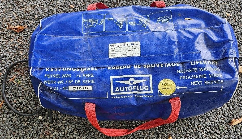 Autoflug reddingsvlot 4-persoons, Ophalen, Zo goed als nieuw, Overige typen