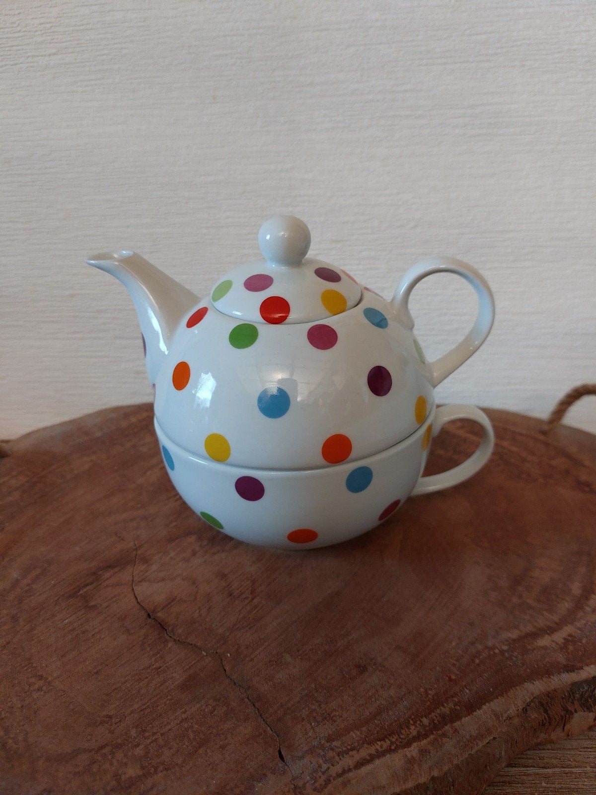 kleurrijke tea for one set polkadot, Ophalen of Verzenden, Porselein, Overige stijlen, Kop(pen) en/of Schotel(s)