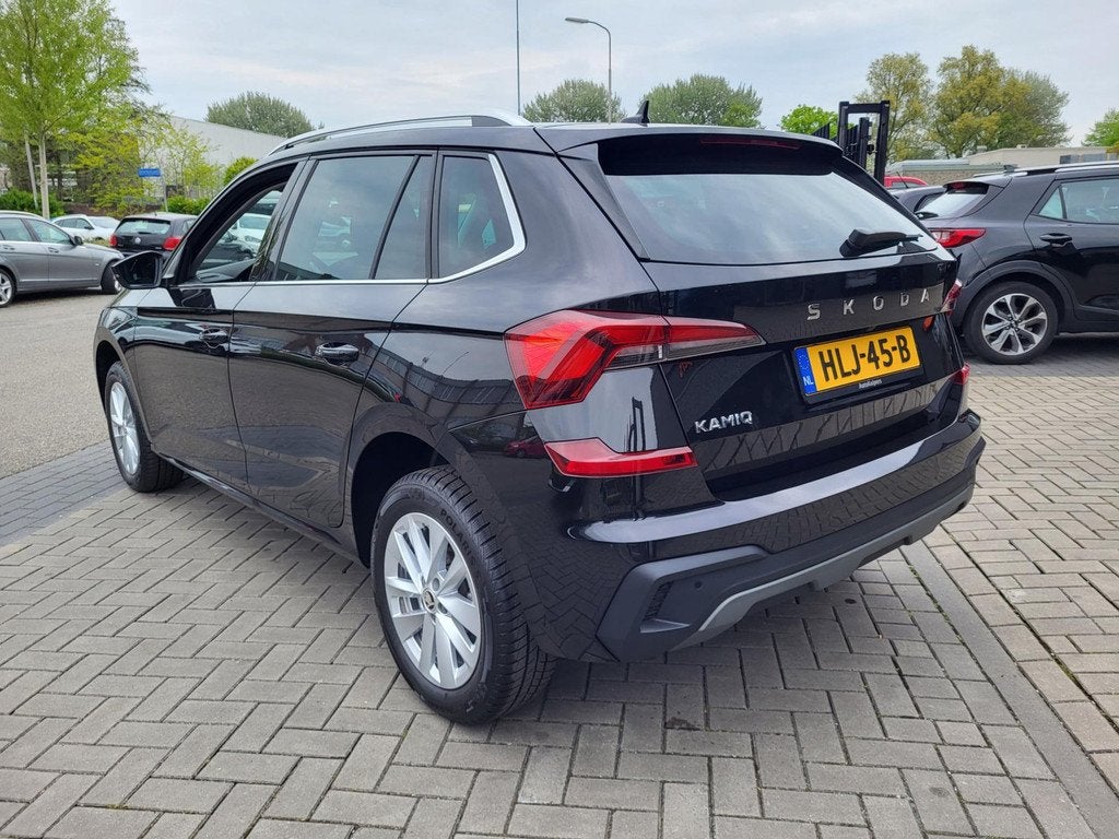 Skoda Kamiq 1.5 TSI ACT Business Edition | Met o.a. camera,, 12 maanden, Stof, Zwart, 4 cilinders