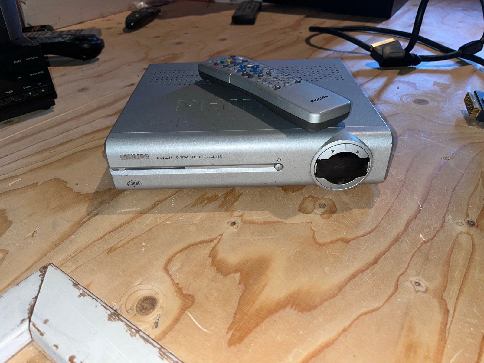 Philips DSR 2211 Digitale Satelliet Ontvanger met Afstandsbe, Ophalen, Gebruikt, Decoder