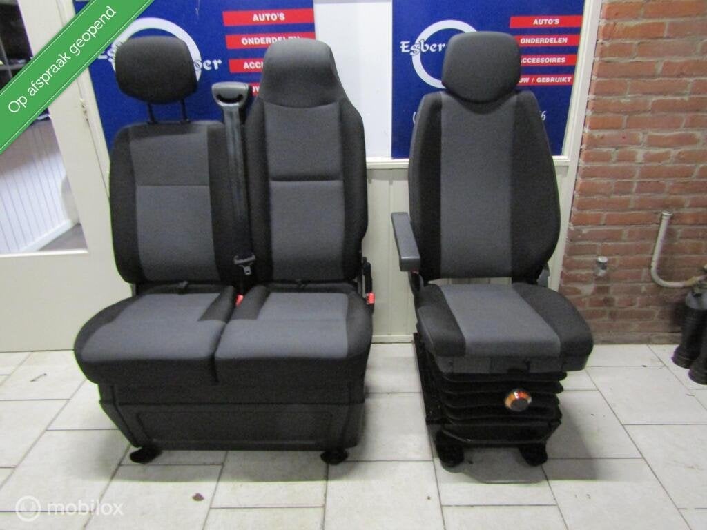 geveerde gewicht instelbare Stoel met bank master movano etc, Gebruikt, Renault, Ophalen of Verzenden, Renault