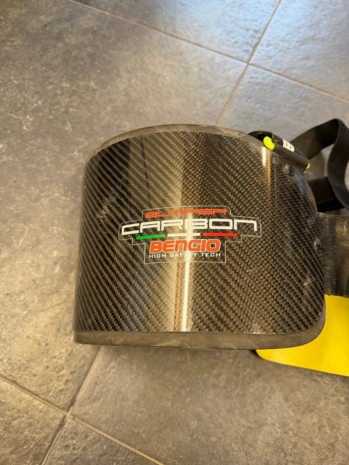 Bengio Bumper Carbon Rib Protector XXL, Sport en Fitness, Ophalen of Verzenden, Gebruikt, Kleding of Schoenen