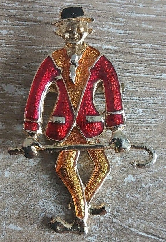 Vintage broche dansende dancing clown met staf rood goud, Ophalen of Verzenden, Zo goed als nieuw, Rood, Overige materialen