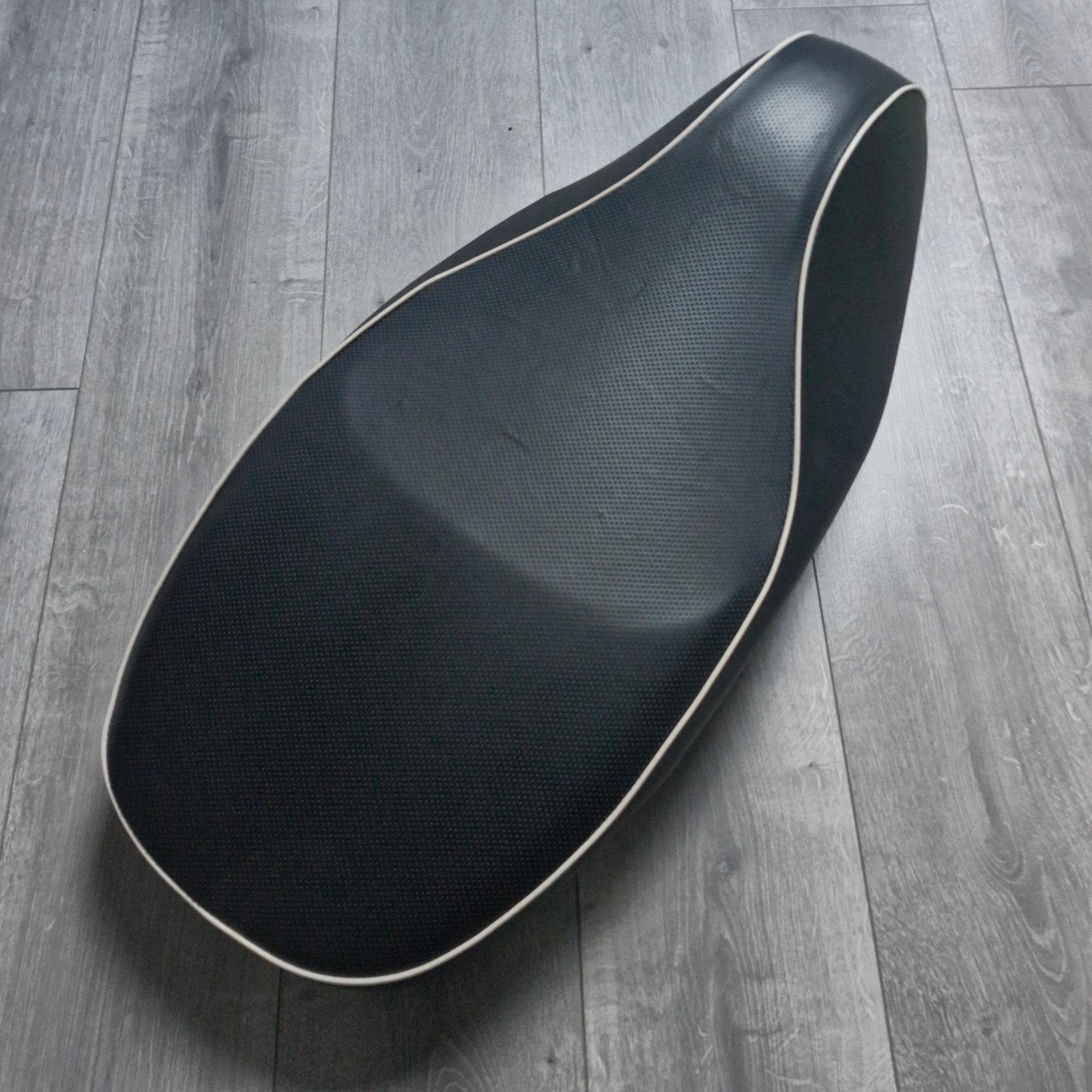 Buddyseat vespa sprint primavera orgineel als nieuw alle bj, Ophalen of Verzenden, Zo goed als nieuw, Zadel, Vespa