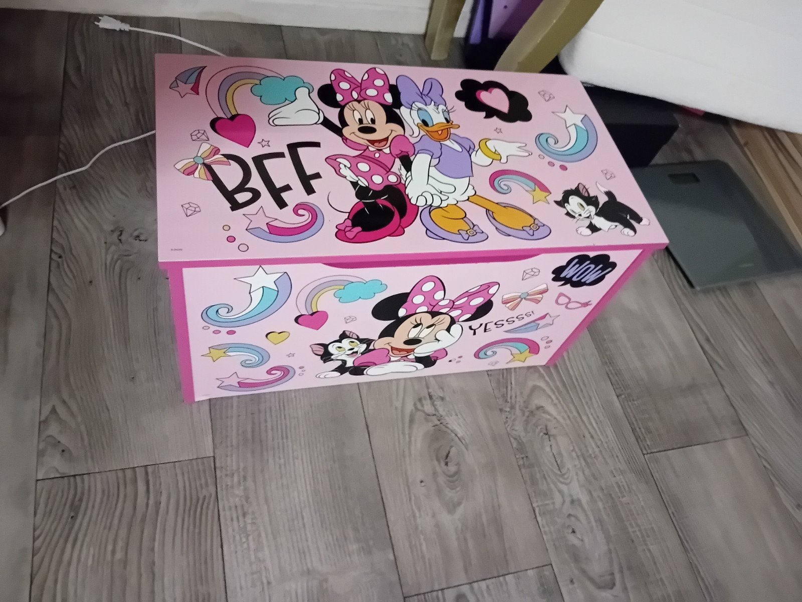 Roze speelgoedkist met Disney figuren - Goede staat, Ophalen, Zo goed als nieuw