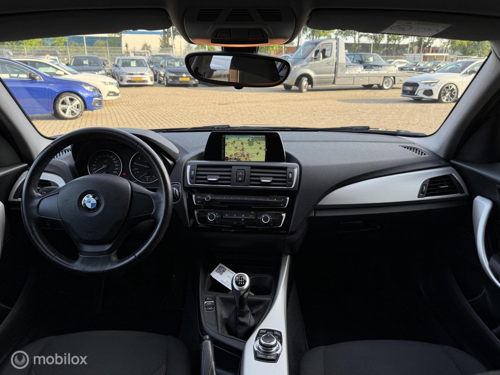 BMW 1-serie 116i High Executive NAVI, 1-Serie, Achterwielaandrijving, Euro 6, Zwart