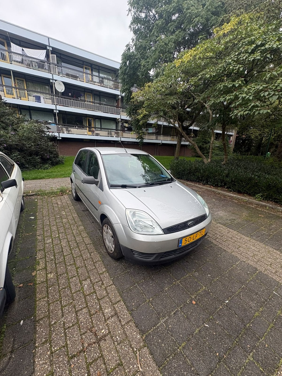 Ford Fiësta 1.3 8V 5DR 2002 Grijs, Ophalen of Verzenden
